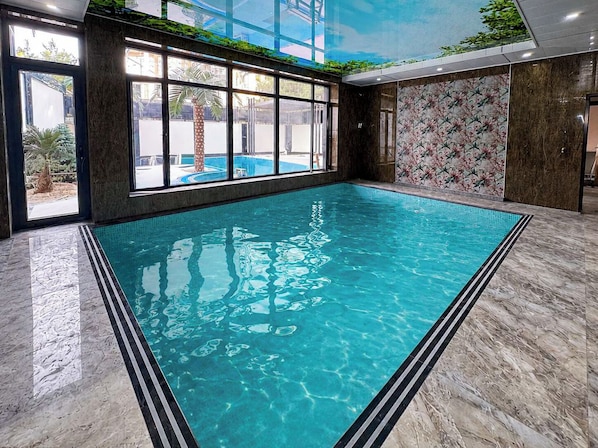 Indoor pool, seasonal outdoor pool - Leore Hotel (Namangan)