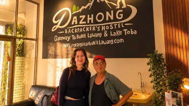 Reception - Dazhong Backpacker's Hostel (Medan)