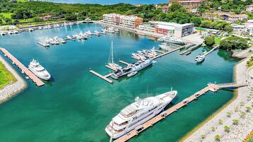 Marina/club náutico