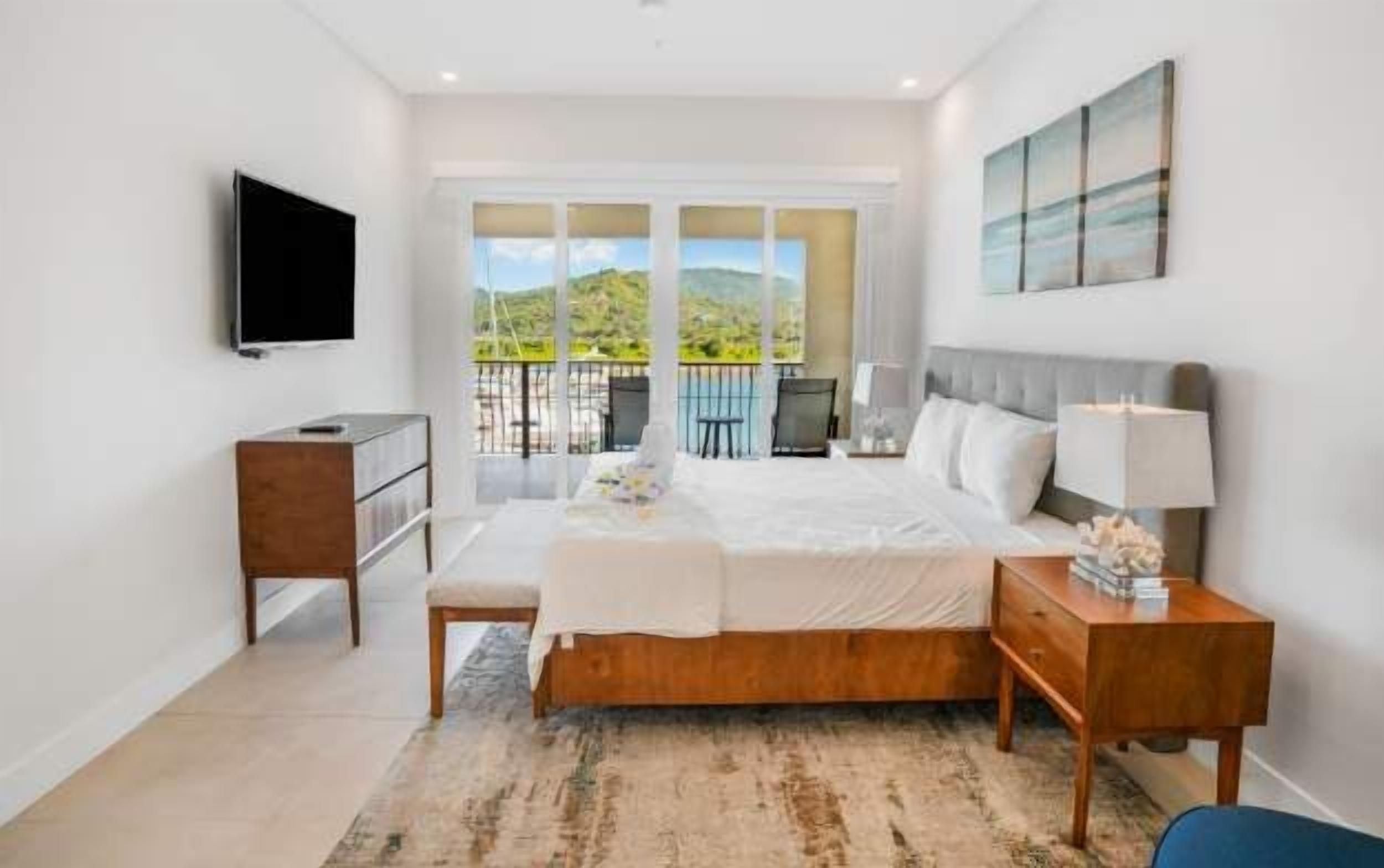 Desk, iron/ironing board, travel crib, WiFi