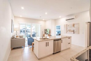 Interior - Marina View 2 BR 302 (Playa Flamingo)