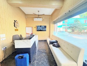 Lobby - Siliguri Inn Ganesha nearby Junction Rd (Siliguri)
