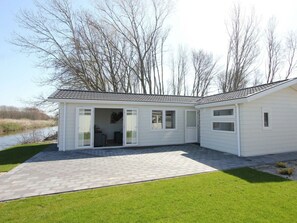 House | Exterior - Holiday Home in Halfweg With Terrace (Halfweg)