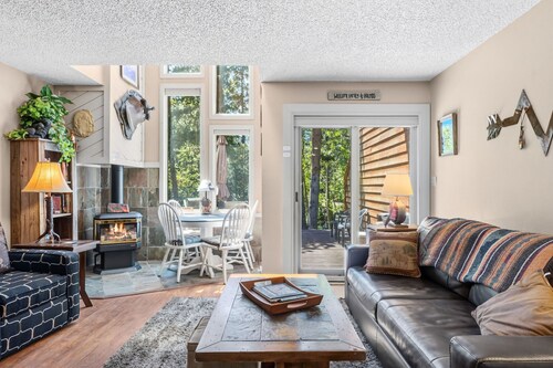 Frisco River Townhome  | Within the Village | Steps to Byron Park & Downtown