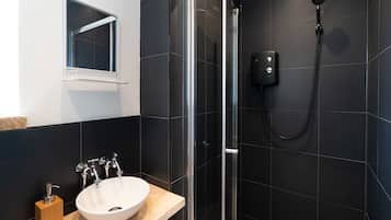 Casa de campo estándar, patio, vistas al jardín | Baño