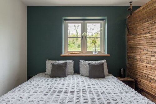 Country Cottage Bluebell
