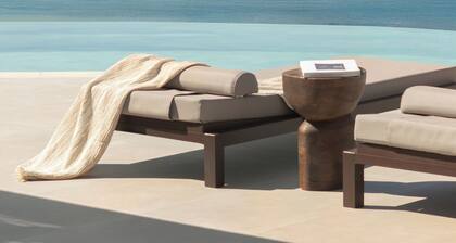 Sundara, Exclusive Seaview Estate with Grand Pool & Direct Beach Access