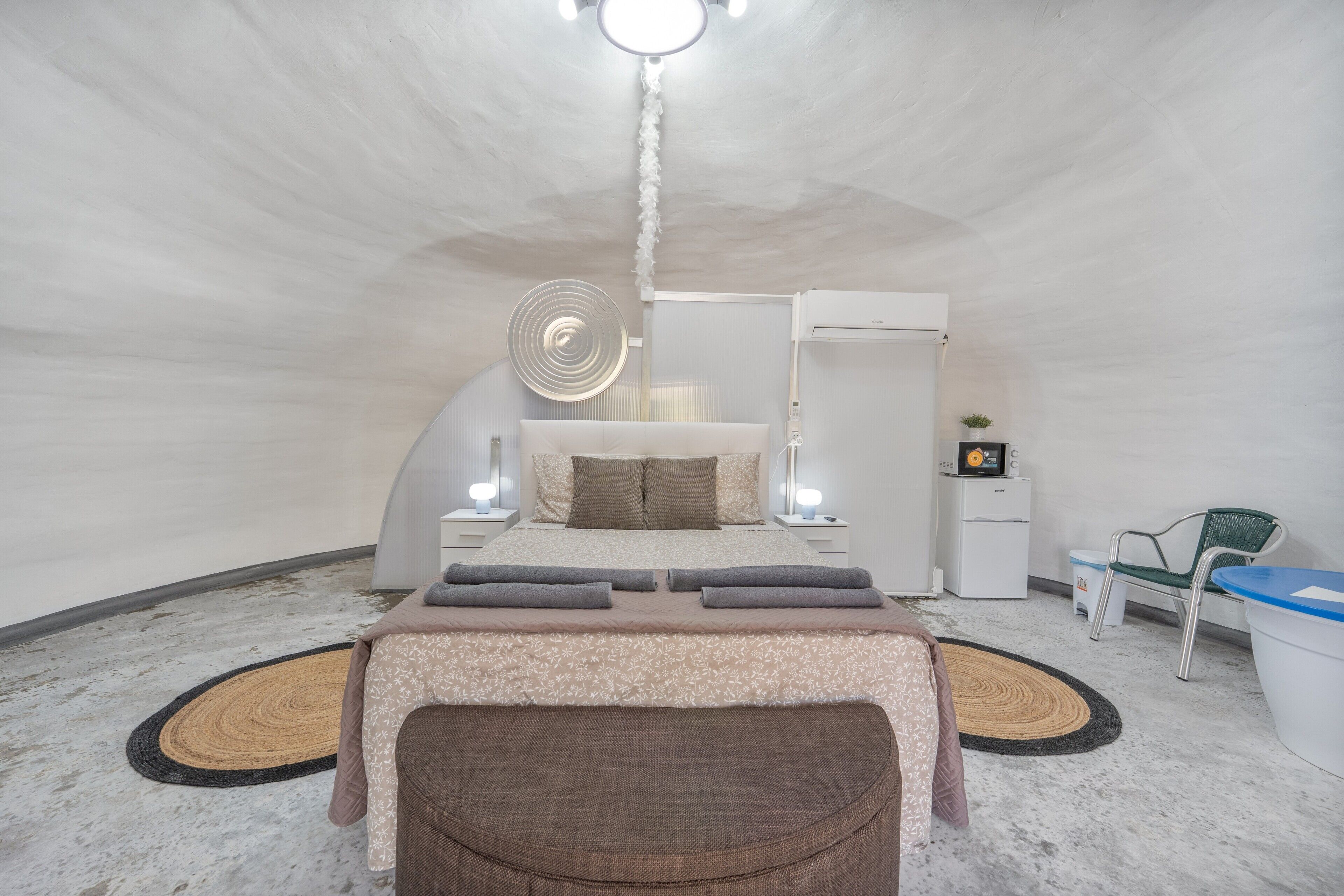 1 dormitorio y ropa de cama