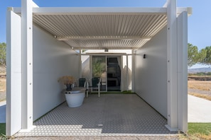 Terrace/patio - Dome Glamping Villena for Couples, with Breakfast (Las Virtudes)