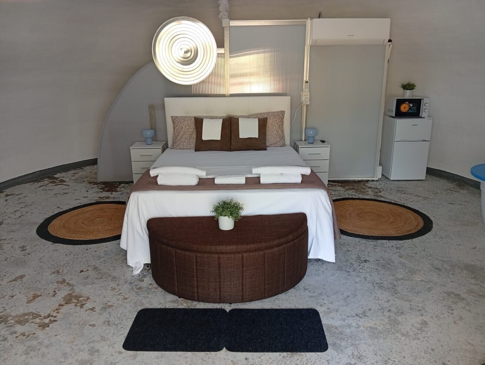 1 habitación y ropa de cama 