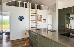 Coffee/tea maker, fridge, microwave, oven - Beautiful home in Hjørring with WiFi (Hjørring)