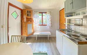 Fridge, stovetop, cookware/dishes/utensils - 1 bedroom amazing home in Byxelkrok (Byxelkrok)