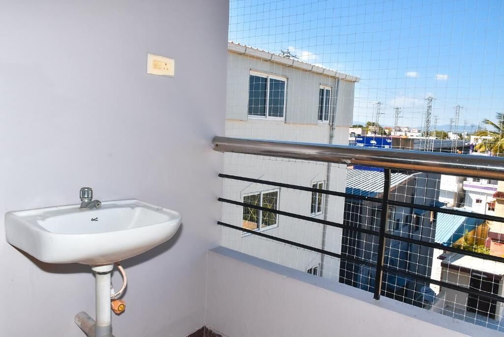 Kamar Double Deluks, balkon, pemandangan kota | Halaman properti