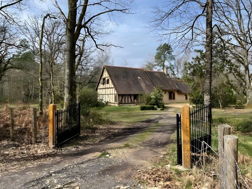 Holiday Home 'Gîte Les Brocards' with Wi-Fi and Air Conditioning