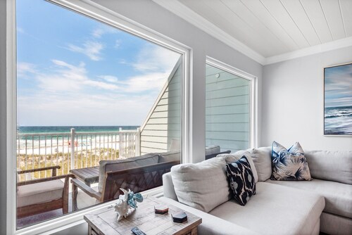 2BR Beachfront Townhome on PCB West End + Free Tix: Dolphin Cruise & More!