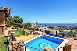 Pool - Spacious 5-bedroom villa with Top views and heated pool in charming Benalmádena (Benalmádena)