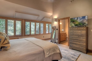 2 Schlafzimmer, Schreibtisch, Bügeleisen/Bügelbrett, kostenloses WLAN