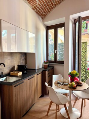 Private kitchen - Vrbo Property (Torino)