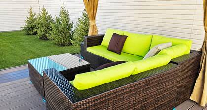 Clean 4-bedroom house in Ulaanbaatar perfect for private events and group stays.