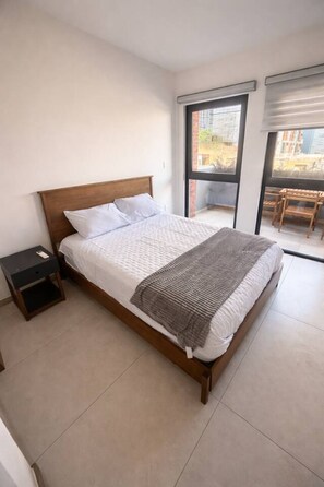 1 Schlafzimmer, Schreibtisch, Bügeleisen/Bügelbrett, WLAN