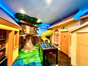 Spielezimmer