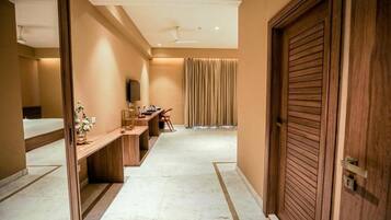 In-room safe, iron/ironing board, free WiFi, wheelchair access