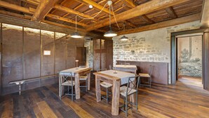 Dining - Medieval Castle between Langhe and Monregalese (Borgo)