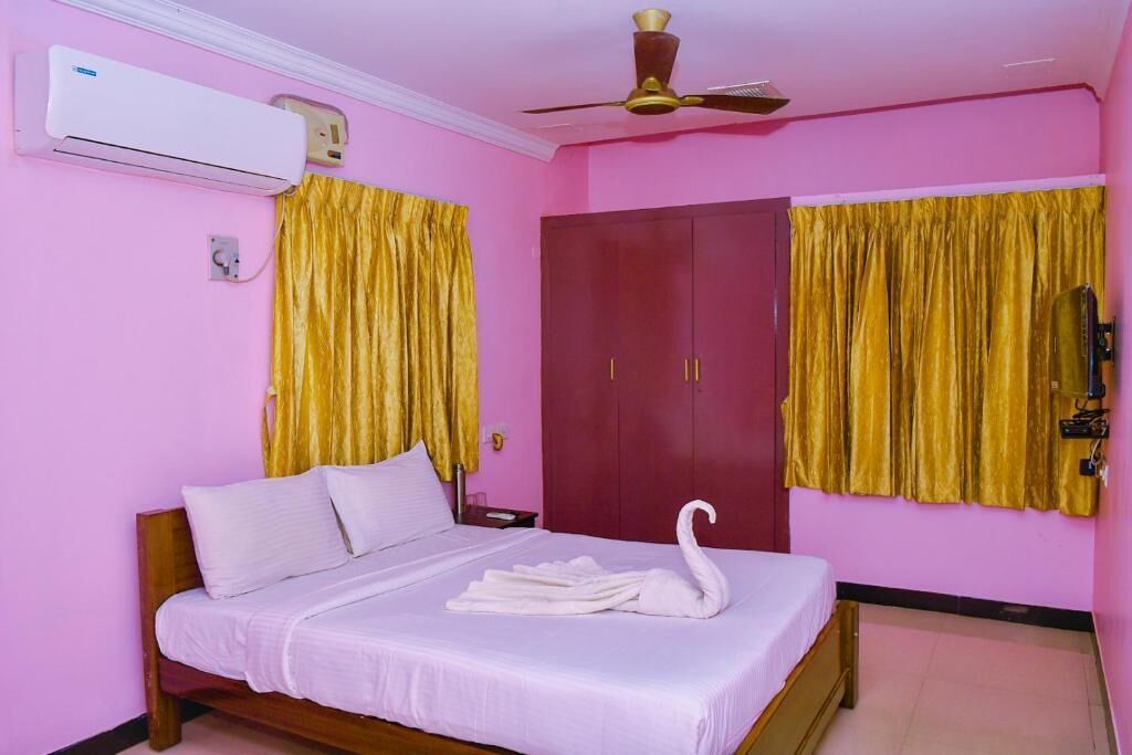 Deluxe Double Room, City View | Free WiFi