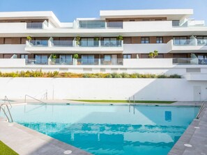 Pool - Pool * FREE Parking * Balcony * Close to stores (Estepona)