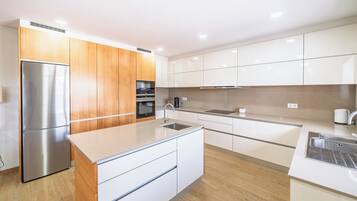 Premium Villa, 3 Bedrooms, Private Pool | Private kitchen | Fridge, microwave, oven, stovetop