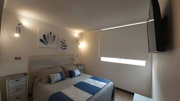 Iron/ironing board, internet, bed sheets