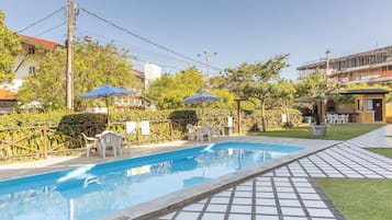 Apartment | Pool | Outdoor pool