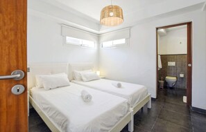 Nhà | 2 phòng ngủ, trang bị nội thất với thiết kế riêng biệt 