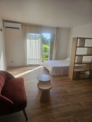 1 bedroom, Internet, bed sheets - Vacation Rental in a Seaside Resort (Grosseto-Prugna)