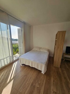 1 bedroom, Internet, bed sheets - Vacation Rental in a Seaside Resort (Grosseto-Prugna)