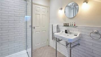 Shower, hair dryer, shampoo