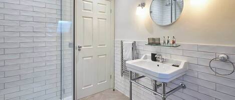 Shower, hair dryer, shampoo
