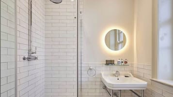 Shower, hair dryer, shampoo