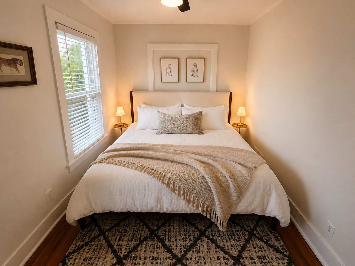 2 bedrooms, bed sheets