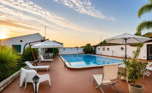 Beautiful  villa for 8 guests with A/C, WIFI, private pool, TV, veranda and panoramic view