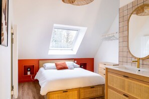 Bügeleisen/Bügelbrett, WLAN, Bettwäsche