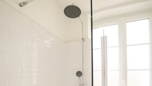 Hair dryer - A modern and welcoming historic neighborhood (Caen)