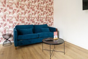 TV - Elegant and trendy in the heart of the historic district (Caen)