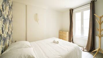 1 chambre, fer et planche à repasser, Wi-Fi, draps fournis