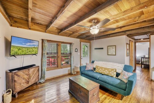 Creekside Couples Cabin | Fire Pit Near Boone