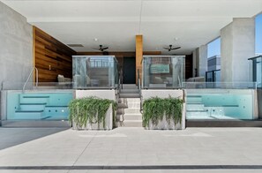 Property grounds - E11EVEN Deluxe Suite w/ Rooftop Pool & City Views (Miami)