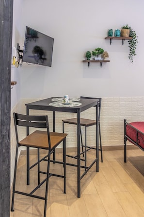 ห้องคลาสสิกสตูดิโอ | ร้านอาหาร
