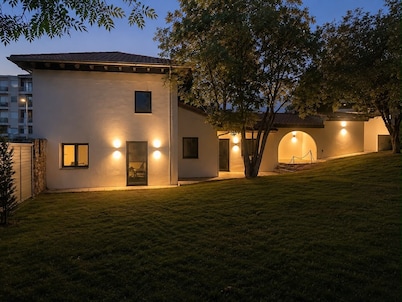 House with a garden in Colunga