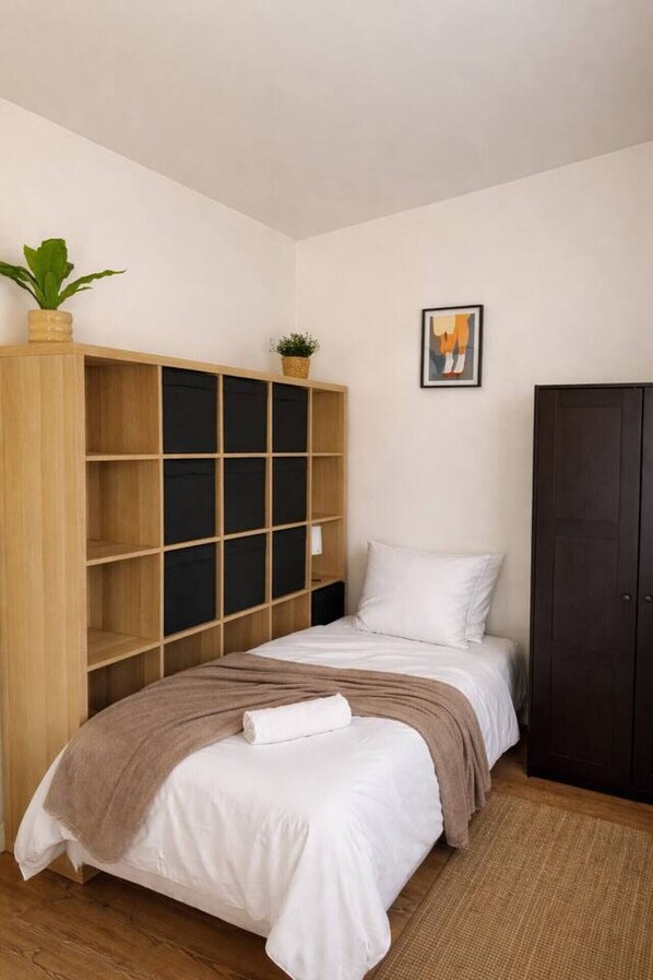 Iron/ironing board, WiFi, bed sheets - Studio Apartment for 1 Person - University (Caen)