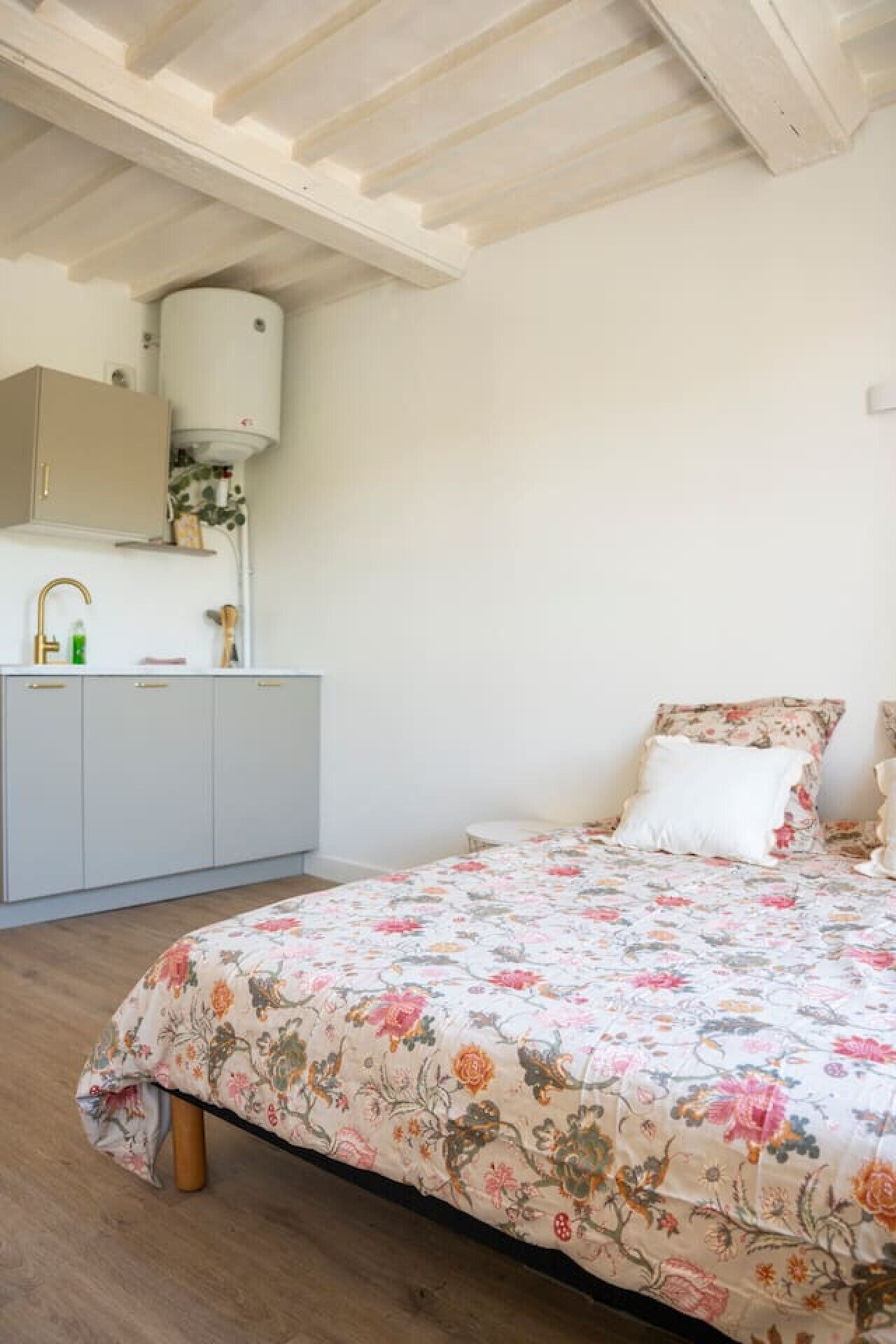 Wifi y ropa de cama